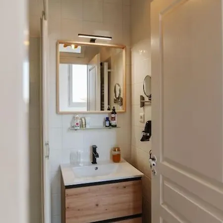 Le Nid Exotique - Vue Sur Les Toits Du Centre-ville Lejlighed