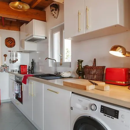 Le Nid Exotique - Vue Sur Les Toits Du Centre-ville Montpellier