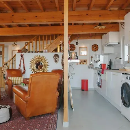 Le Nid Exotique - Vue Sur Les Toits Du Centre-ville